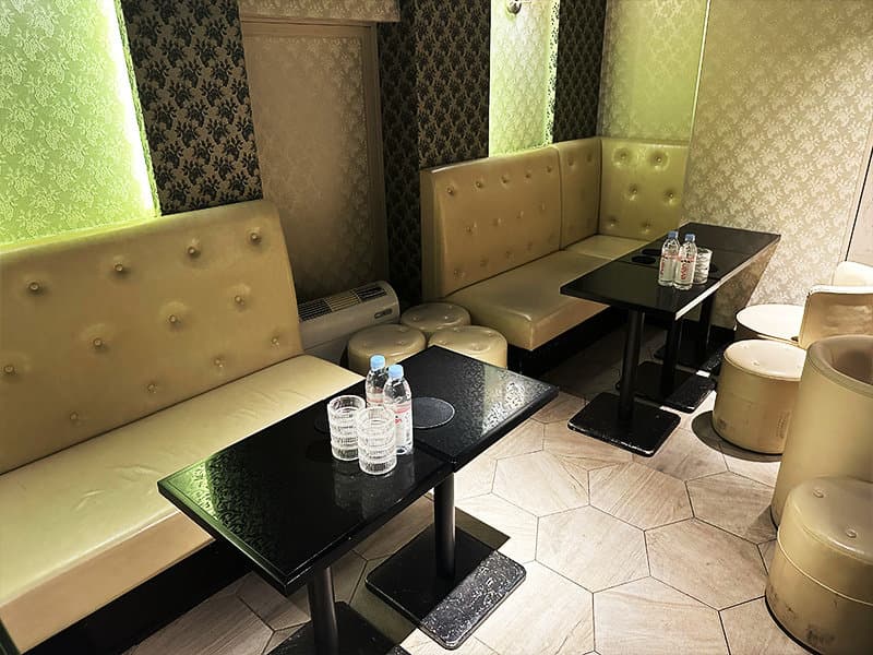 LIBERTY（リバティー）朝4