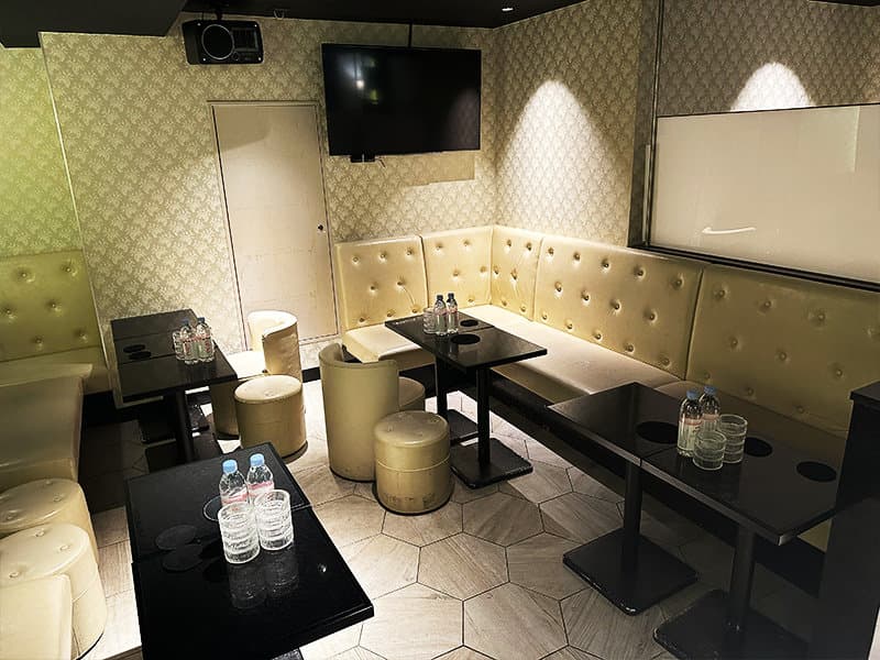 LIBERTY（リバティー）朝6