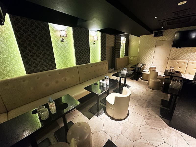 LIBERTY（リバティー）朝7